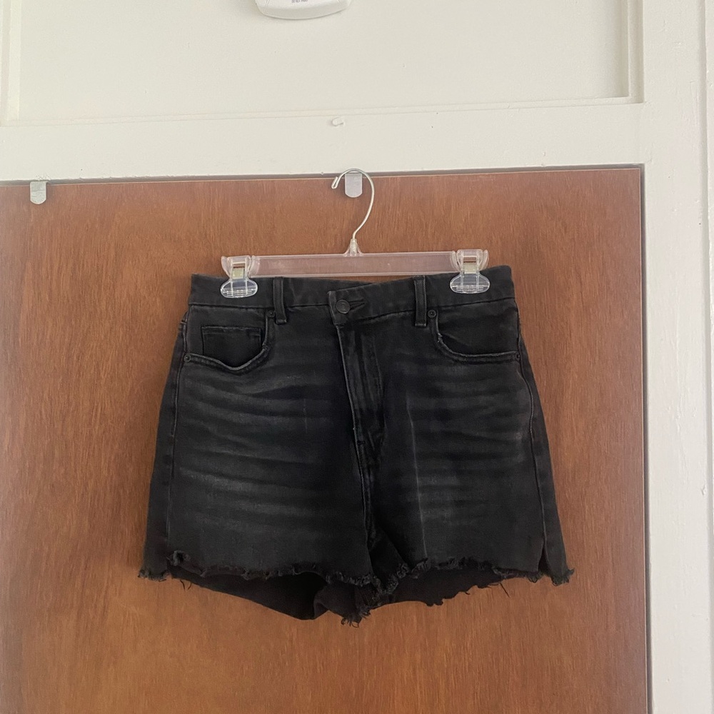 Black Curvy-Stretch Denim Shorts